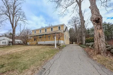 17 Waumbeck Road Wolfeboro NH 03894