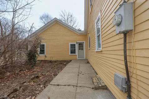 17 Waumbeck Road Wolfeboro NH 03894