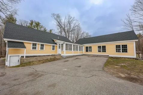 17 Waumbeck Road Wolfeboro NH 03894