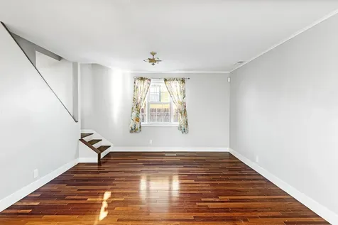 77 Manhattan Drive Burlington VT 05401