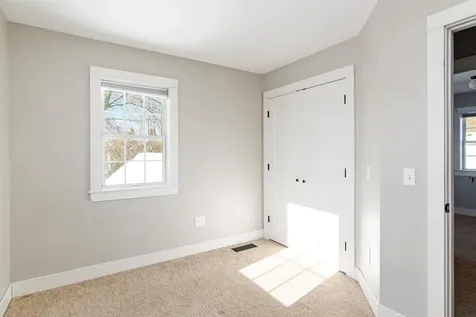 77 Manhattan Drive Burlington VT 05401