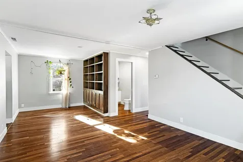 77 Manhattan Drive Burlington VT 05401