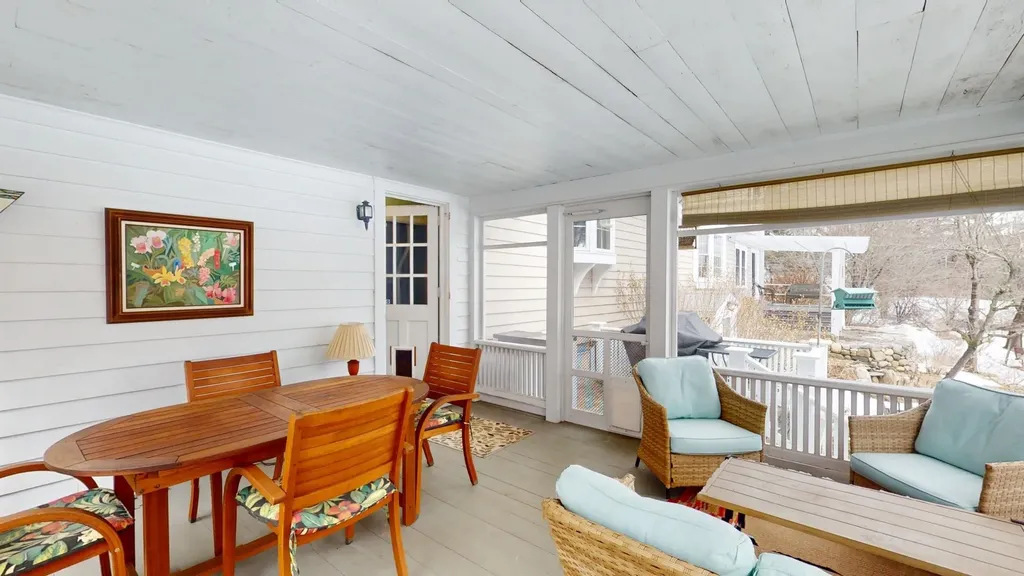 139 Hopkinton Road Concord NH 03301