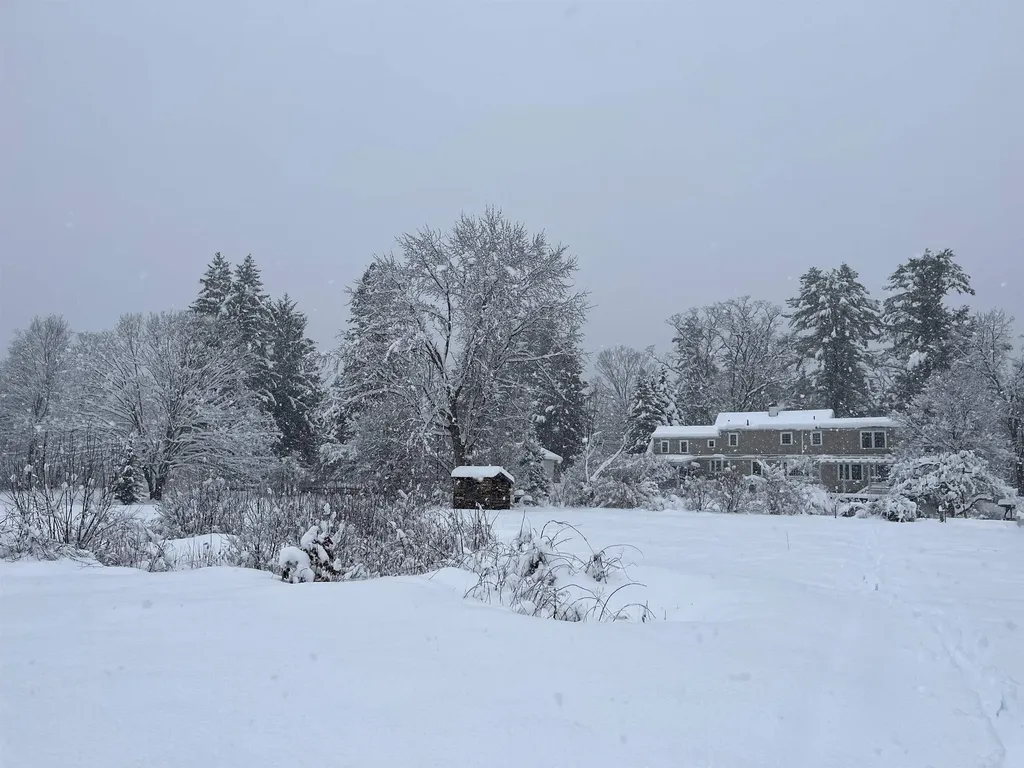 139 Hopkinton Road Concord NH 03301