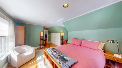 139 Hopkinton Road Concord NH 03301