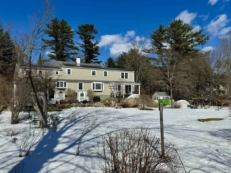 139 Hopkinton Road Concord NH 03301