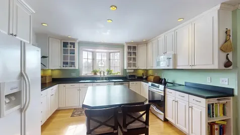 139 Hopkinton Road Concord NH 03301