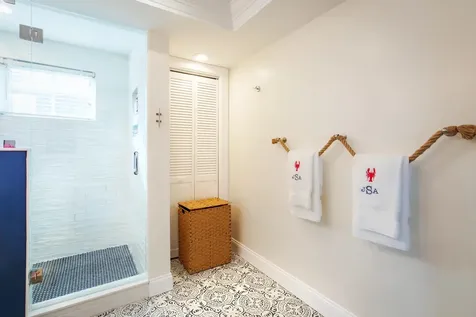 11 Epping Avenue Hampton NH 03842