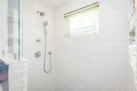 11 Epping Avenue Hampton NH 03842