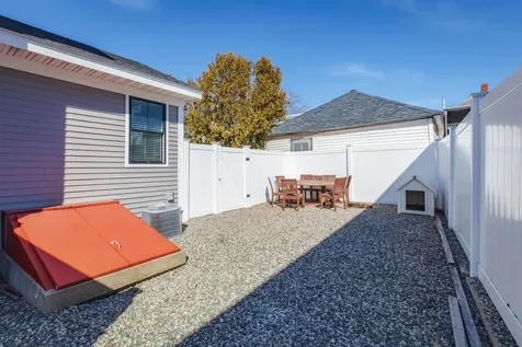 11 Epping Avenue Hampton NH 03842