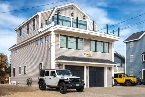 11 Epping Avenue Hampton NH 03842