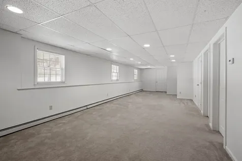 23 Maiden Lane Bedford NH 03110