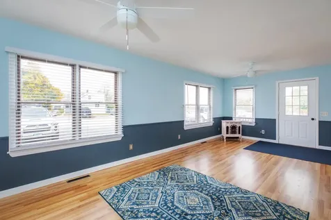 304 South Main Street Seabrook NH 03874