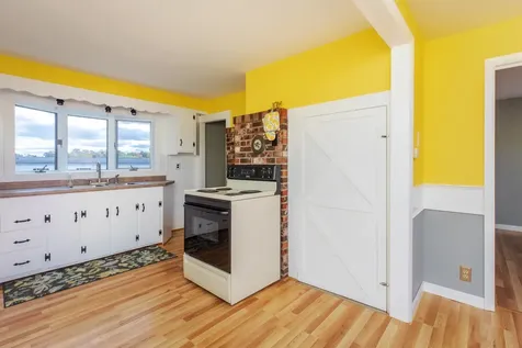 304 South Main Street Seabrook NH 03874