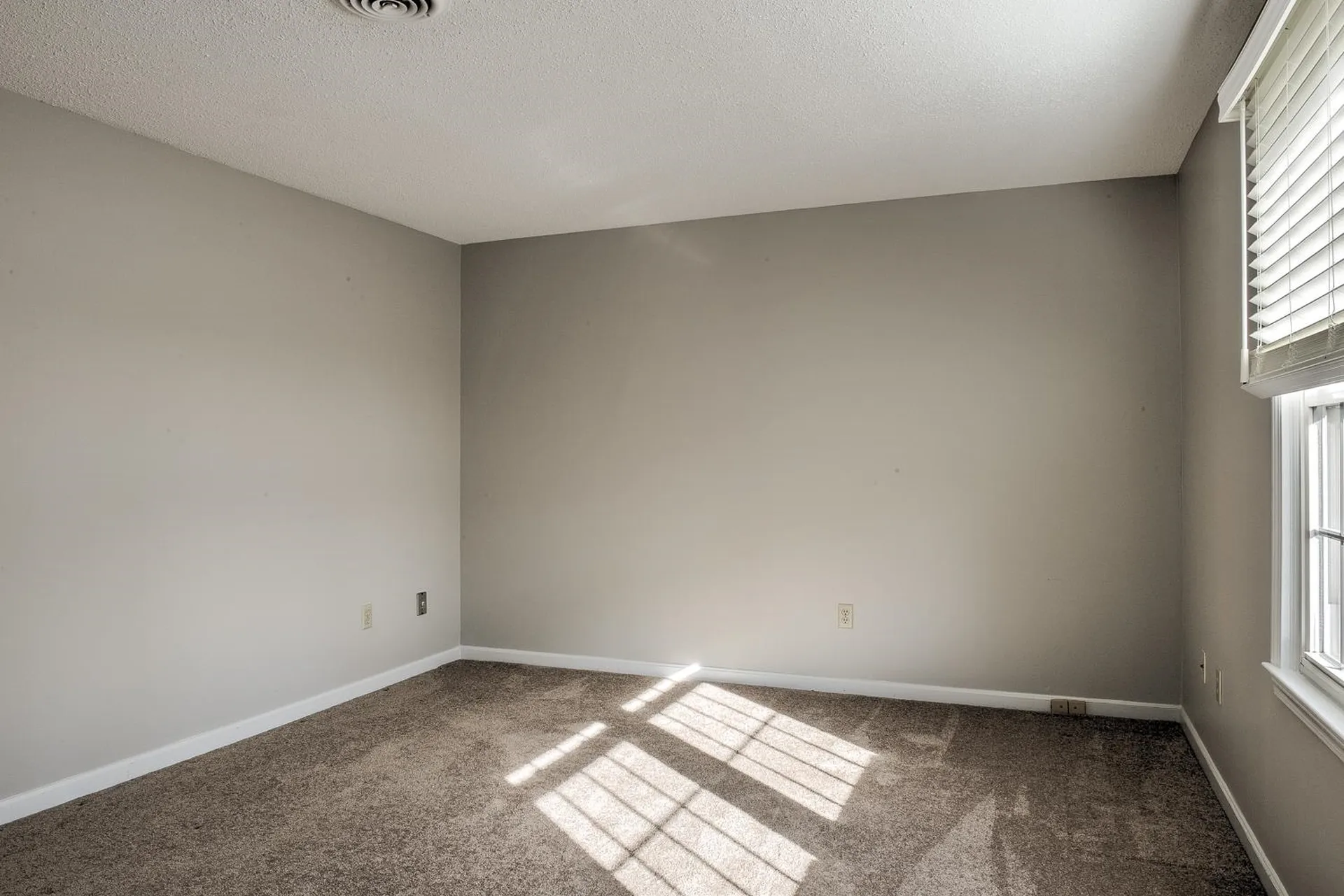 30 Stonehouse Lane Keene NH 03431