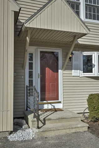 30 Stonehouse Lane Keene NH 03431
