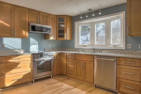 30 Stonehouse Lane Keene NH 03431