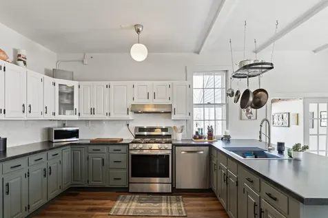 497 Sherburne Road Portsmouth NH 03801