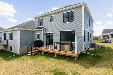 92 Elmore Street Shelburne VT 05482