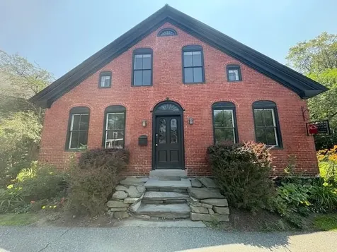81 Central Street Woodstock VT 05091