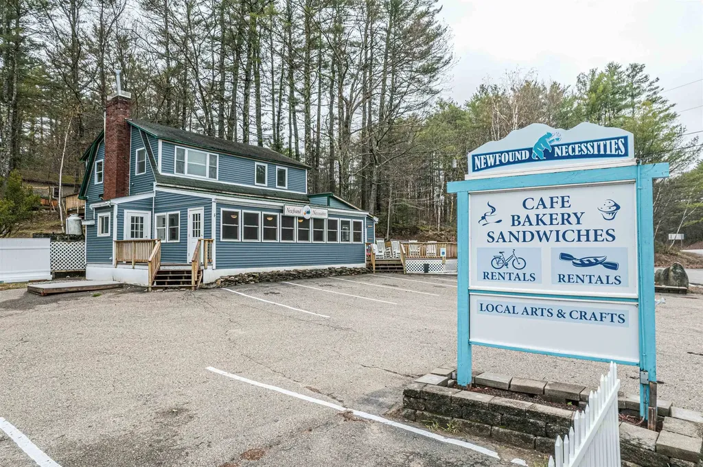 11 Hobart Road Bristol NH 03222