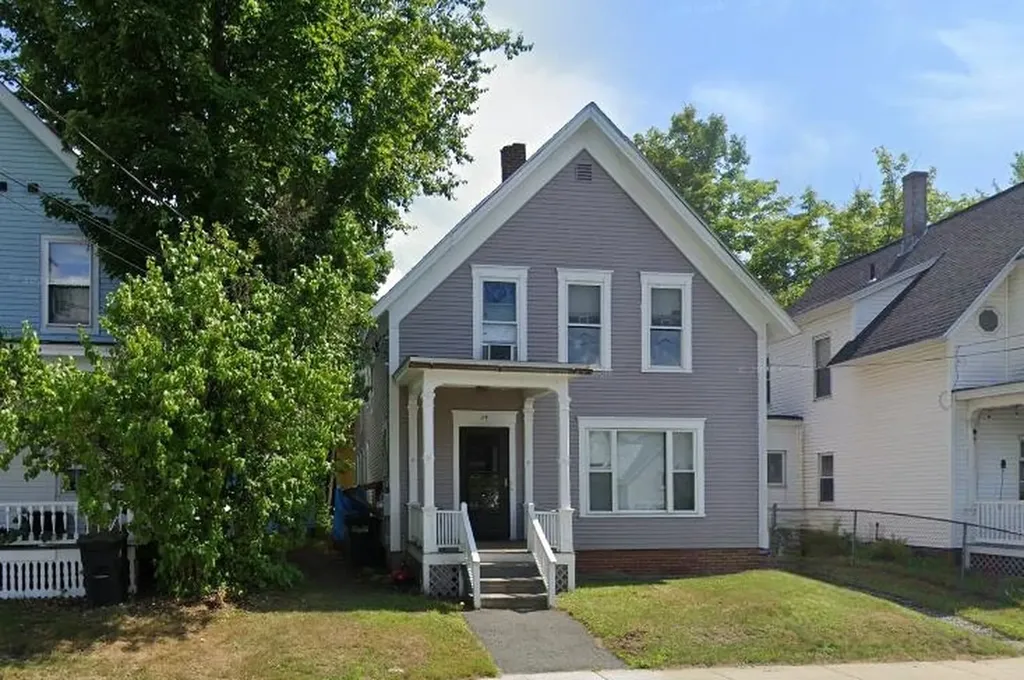 24 Parkhurst Street Lebanon NH 03766