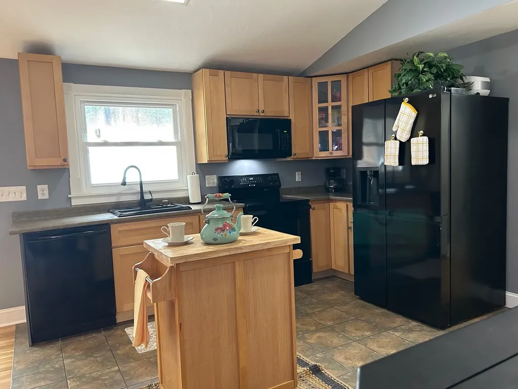 130 Sandwich Slopes Road Sandwich NH 03227