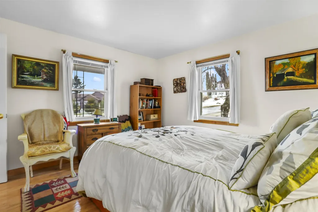 362 Farrant Street Newport City VT 05855