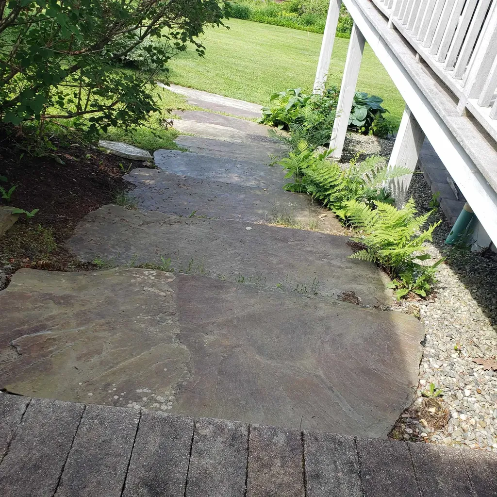 362 Farrant Street Newport City VT 05855