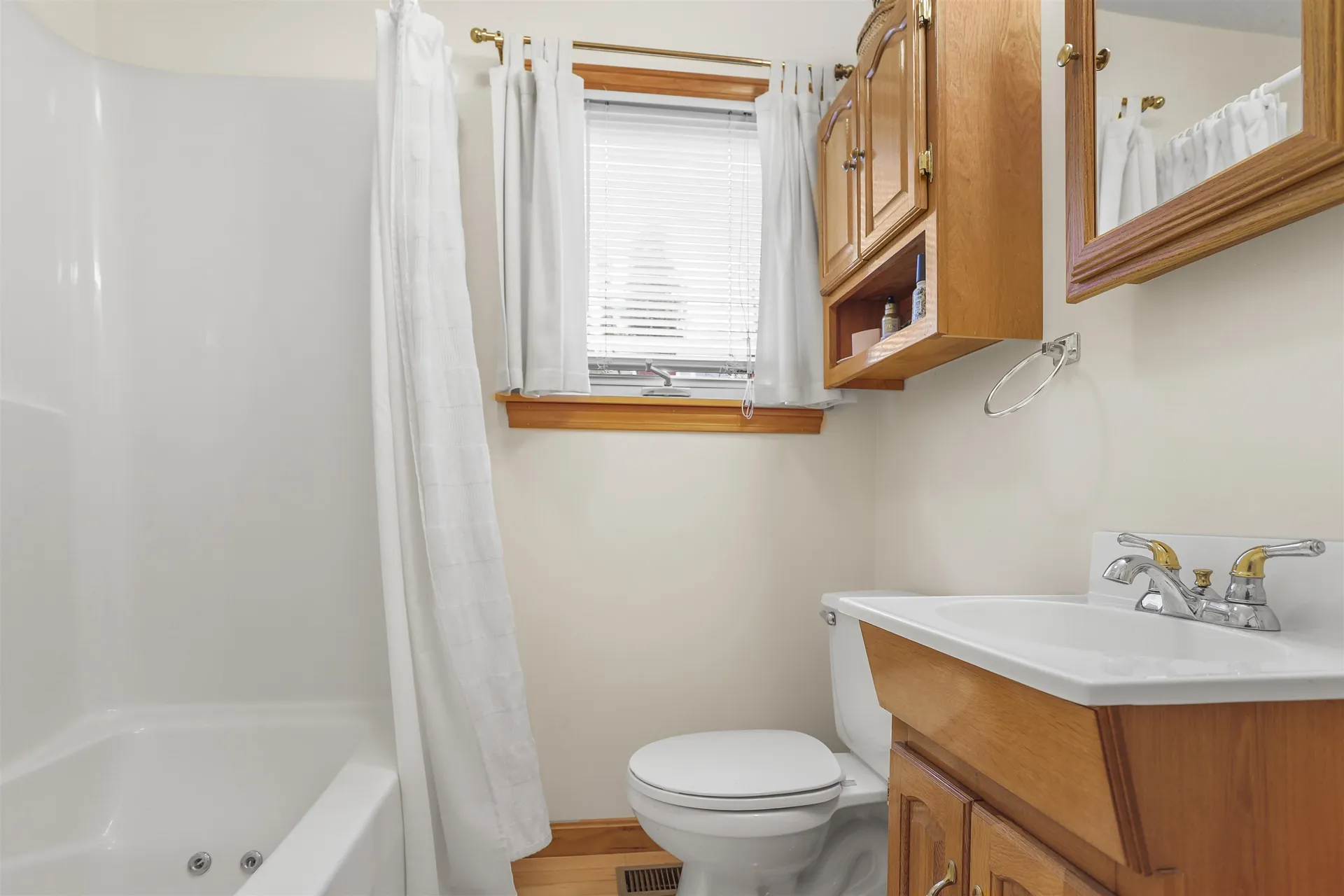 362 Farrant Street Newport City VT 05855