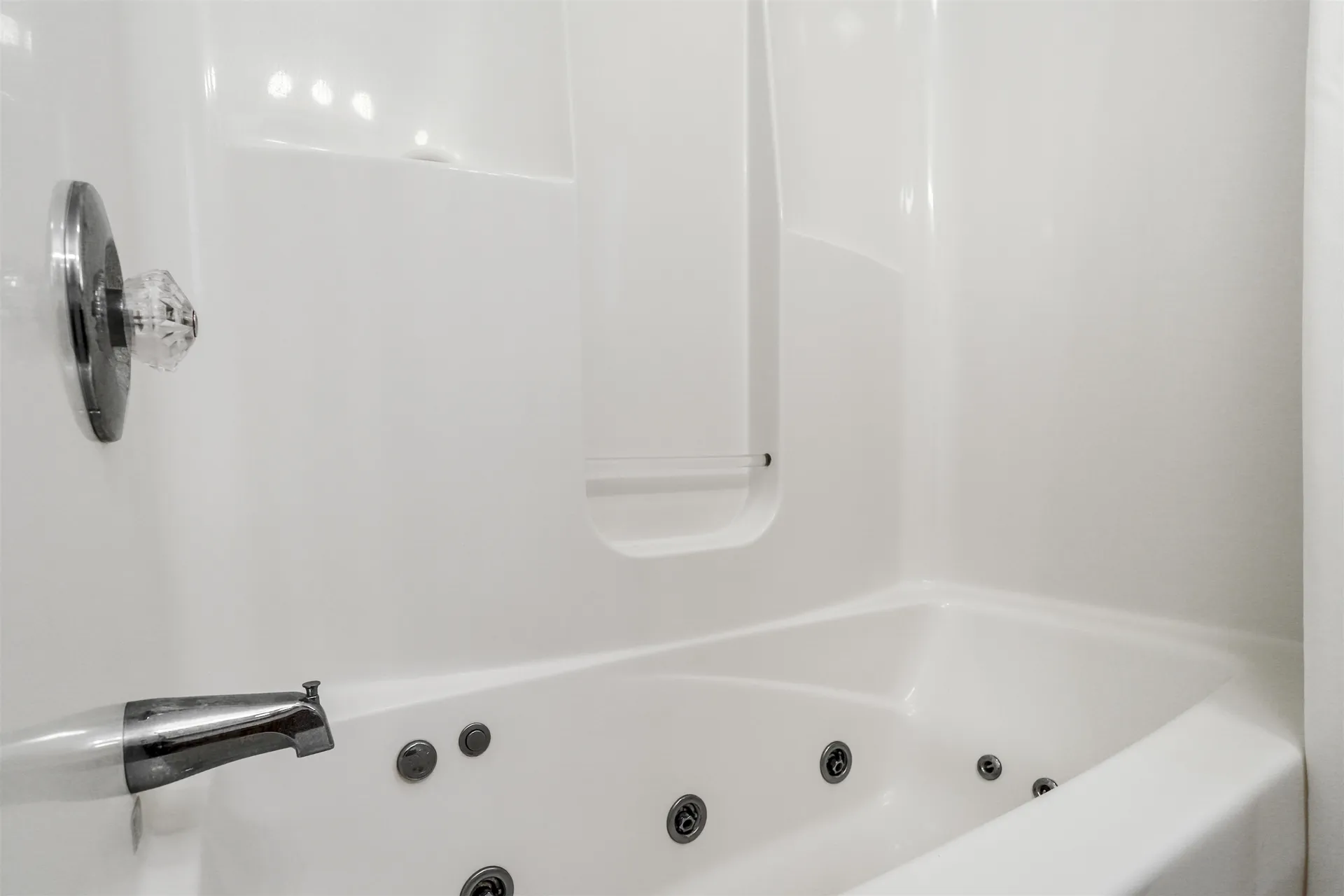 362 Farrant Street Newport City VT 05855