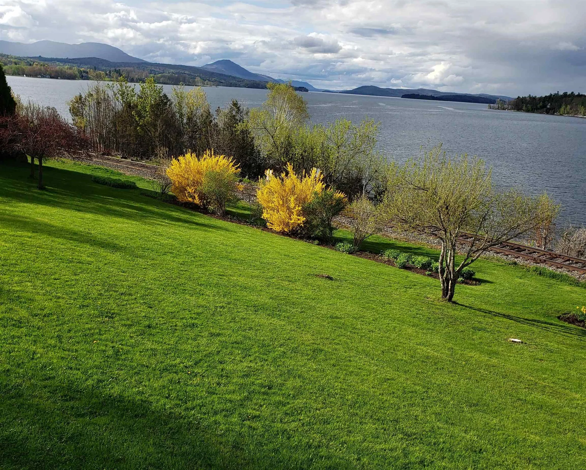 362 Farrant Street Newport City VT 05855