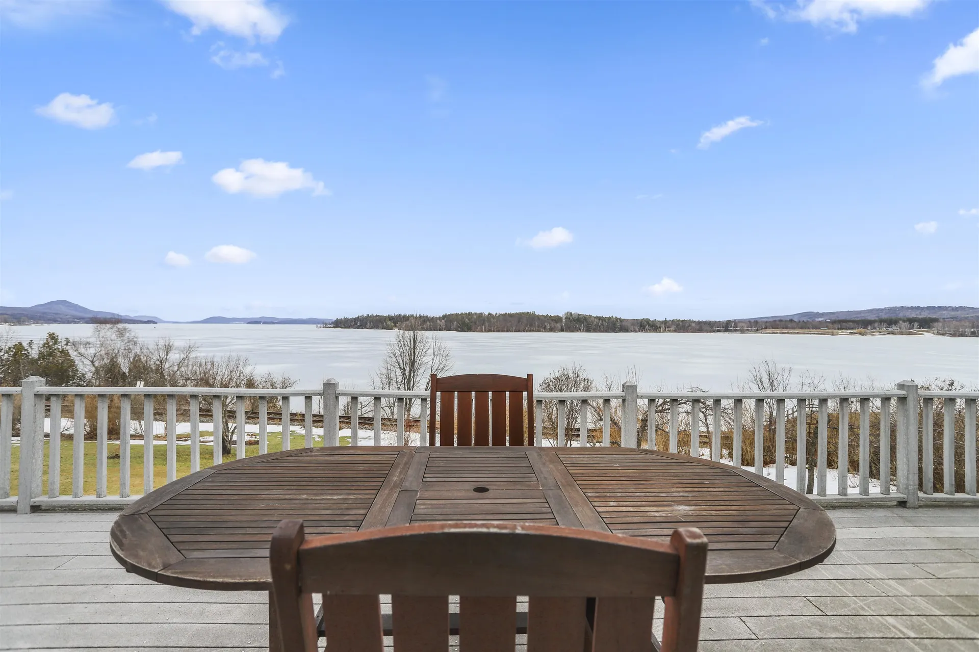 362 Farrant Street Newport City VT 05855