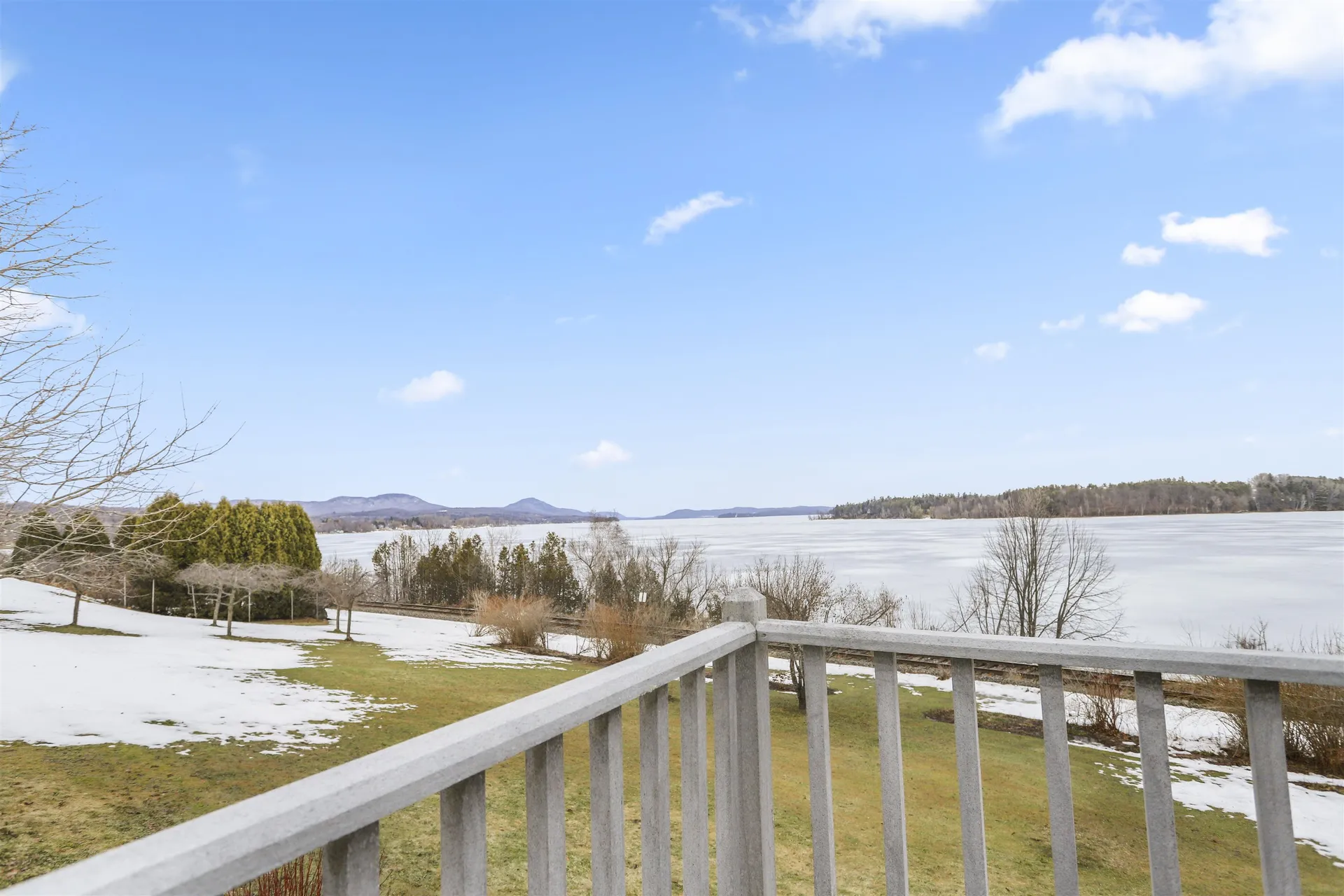 362 Farrant Street Newport City VT 05855