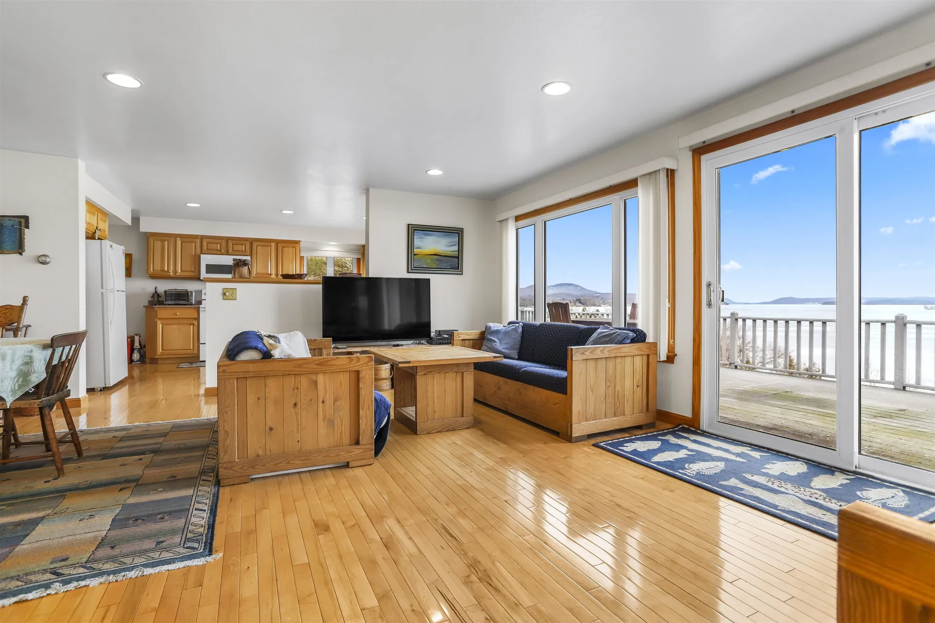 362 Farrant Street Newport City VT 05855