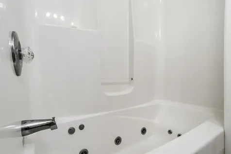 362 Farrant Street Newport City VT 05855