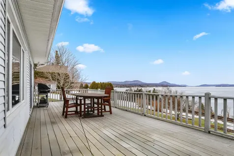 362 Farrant Street Newport City VT 05855