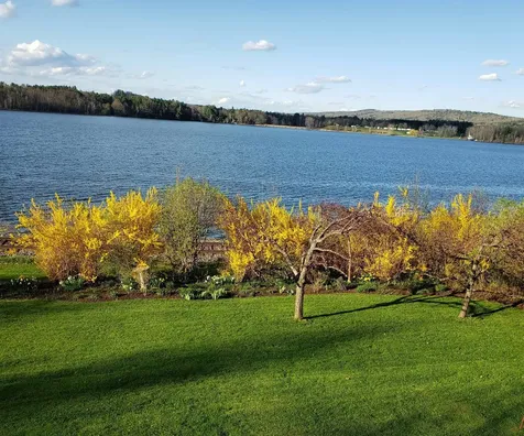 362 Farrant Street Newport City VT 05855