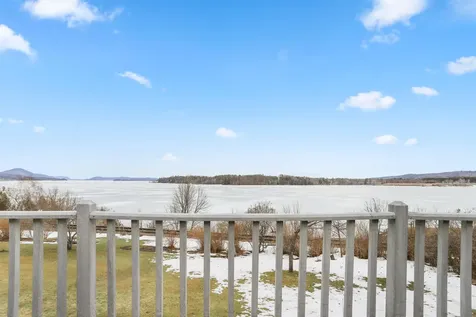 362 Farrant Street Newport City VT 05855