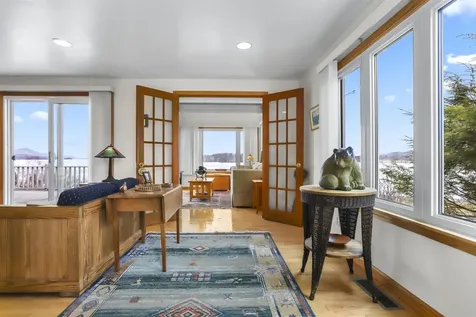 362 Farrant Street Newport City VT 05855