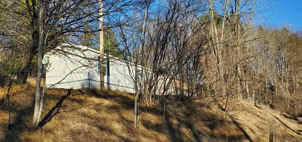 186 Oak Street St. Johnsbury VT 05819