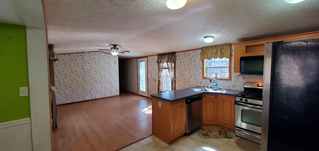 186 Oak Street St. Johnsbury VT 05819