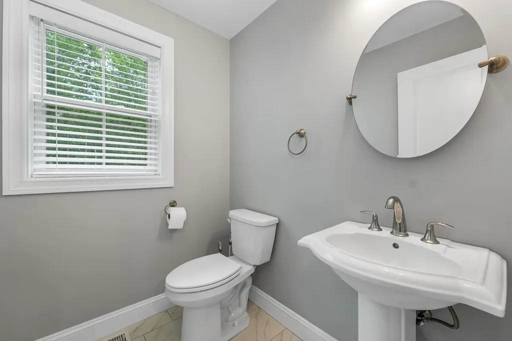 3 Gale Road Hampton NH 03842