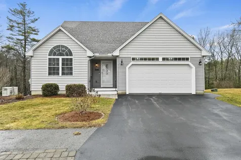 32 Autumn Lane East Kingston NH 03827