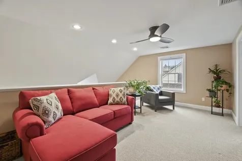 32 Autumn Lane East Kingston NH 03827