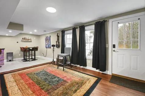 32 Autumn Lane East Kingston NH 03827
