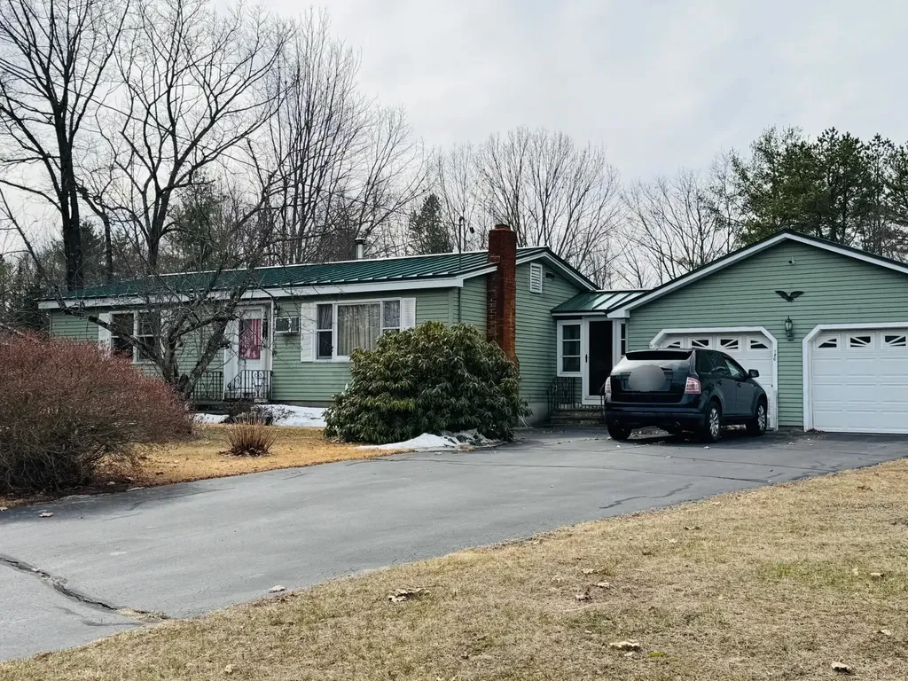 180 Chestnut Hill Road Rochester NH 03867