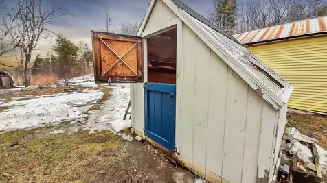 1883 Plains Road Weathersfield VT 05151
