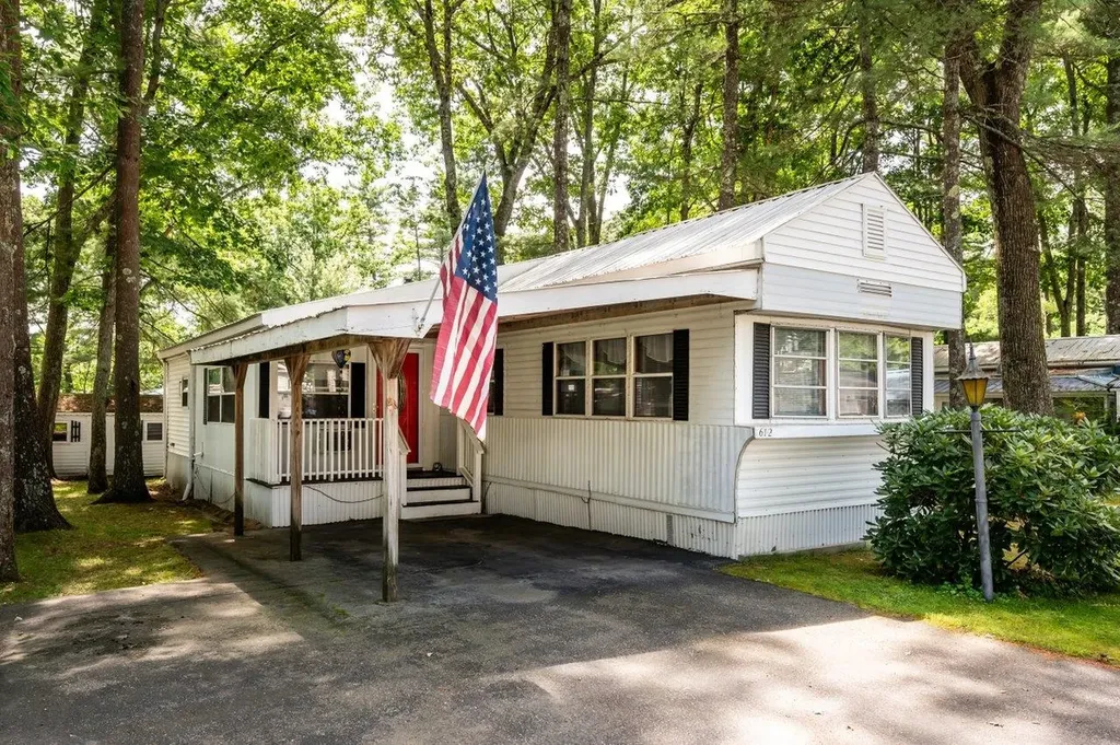 612 Canterbury Drive Exeter NH 03833