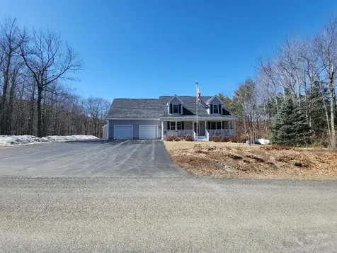 21 Sedlari Way Alton NH 03810